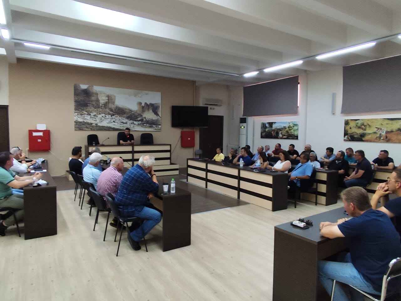 Με τους προέδρους των κοινοτήτων ο Λευτέρης Αβραμόπουλος 